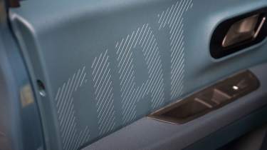 Fiat Grande Panda Hybrid UK - door panel