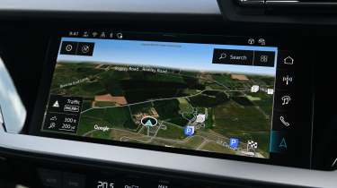 Audi A3 35 TFSI S tronic S line long termer - screen