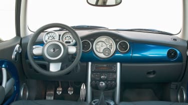 MINI Cooper S R53 - interior