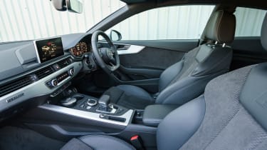 Audi A5 - front seats