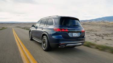 Mercedes GLS - rear tracking