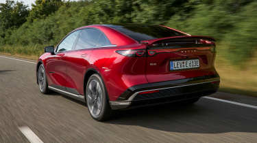 Mazda 6e - rear tracking