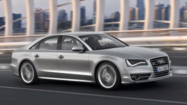 Audi S8 front tracking