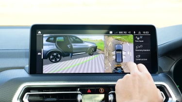 BMW iX3 - infotainment screen