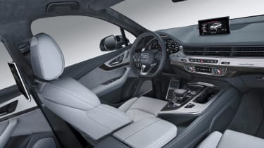 Audi SQ7 blue - interior 2
