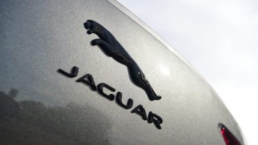 Jaguar I-Pace 2023 facelift - rear &#039;Jaguar&#039; badge