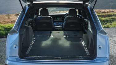 Audi Q7 - boot space