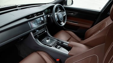 Jaguar XF Portfolio - cabin