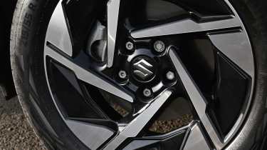 Suzuki Vitara - wheel