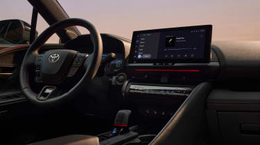Toyota C-HR - press interior