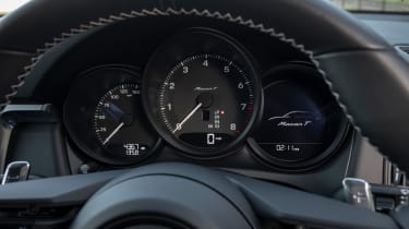 Porsche Macan T - dashboard