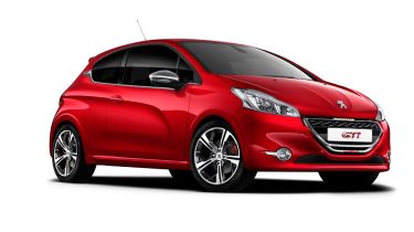 Peugeot 208 GTi front tracking