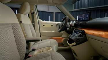 Hyundai Inster - front seats