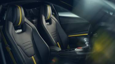 Lotus Emira V6 SE - seats