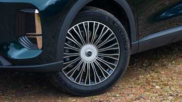 New Chery Tiggo 9 2025 UK review  - wheel
