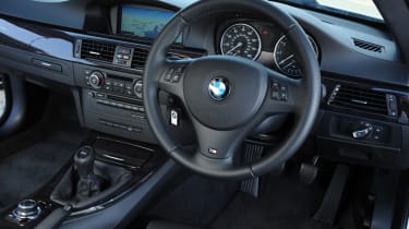 BMW 318i Coupe dash