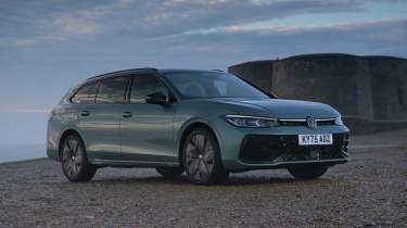 New Volkswagen Passat Estate - front static 