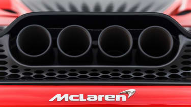 McLaren 765LT Spider - exhausts