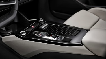 Audi Q6 e-tron - centre console