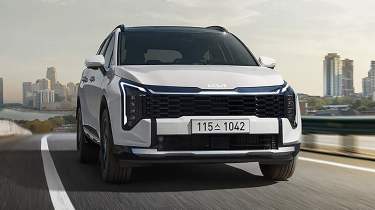 2024 Kia Sportage (white) - front
