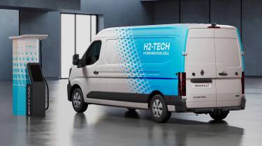 Renault Master H2-Tech - rear