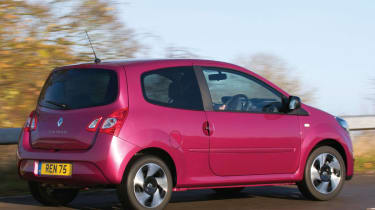 Renault Twingo hatchback rear tracking