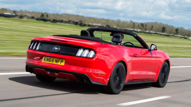 Ford Mustang 2.3 Convertible - rear