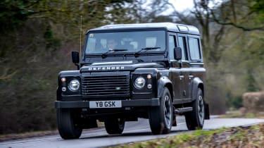 Land Rover Defender Works V8 - front tracking