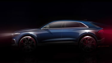 Audi Q8 - side teaser