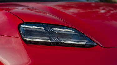 Porsche Macan GTS - headlight
