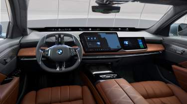 BMW i7 - dash