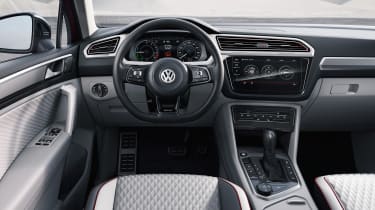 Volkswagen Tiguan GTE - dash