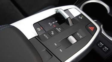 Used BMW X1 Mk3 controls