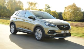 Vauxhall Grandland X - front