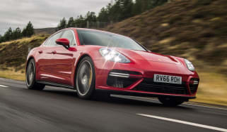 Porsche Panamera Turbo - front