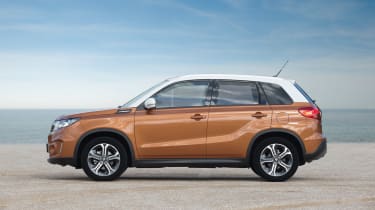 Suzuki Vitara 2015 side static