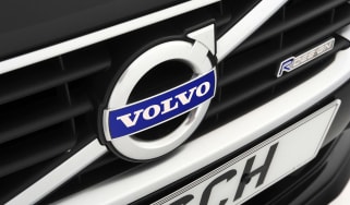 Used Volvo S40 - Volvo badge