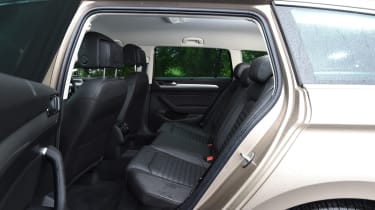 Long-term test review Volkswagen Passat Estate - rear seats