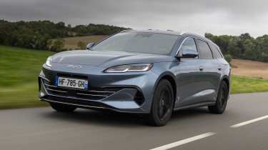 BYD Seal 6 Touring - front tracking