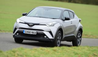 Toyota C-HR - front