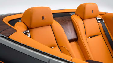Rolls-Royce Dawn convertible headrests