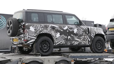 Land Rover Defender SVX - rear