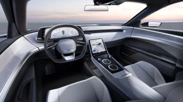 DeLorean Alpha5 - interior