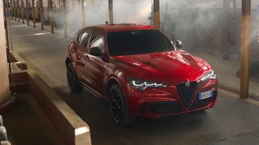 Alfa Romeo Stelvio Quadrifoglio Colleziones - front 3/4