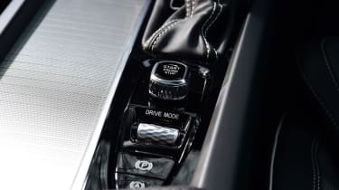 Volvo S60 - centre console