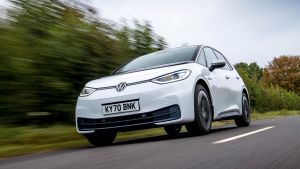 Volkswagen%20ID.3%20vs%20Nissan%20Leaf-29.jpg