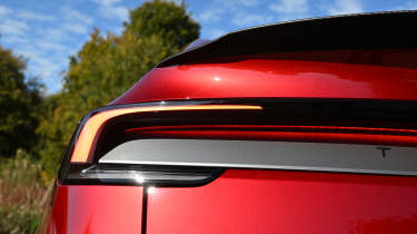 Tesla Model Y Performance 2025 - rear lights