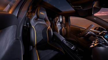 New Mercedes-AMG A 45 S Final Edition - seats
