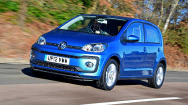 Volkswagen up! - front tracking