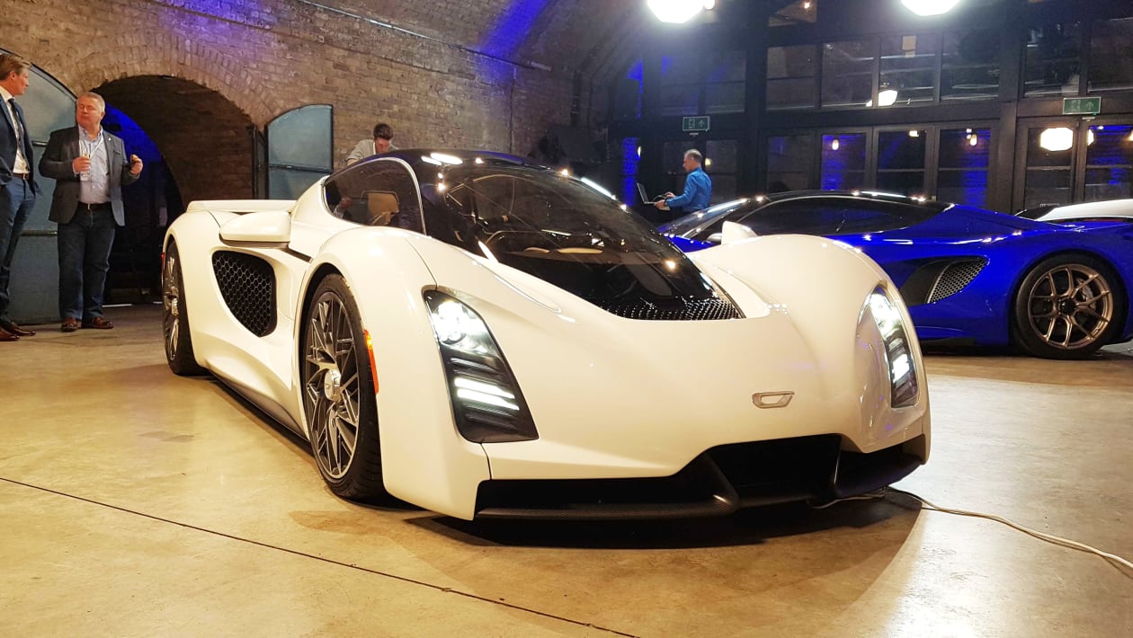 https://media.autoexpress.co.uk/image/private/s--Co32zK3C--/f_auto,t_content-image-full-desktop@1/v1583925176/autoexpress/2020/03/Czinger%20hypercar%20revealed.jpg